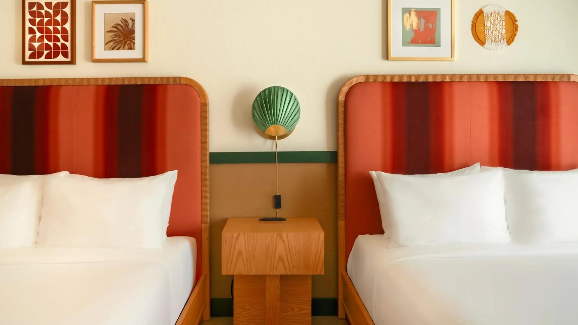 ****  Royal Sun Palm Springs Hotel United States